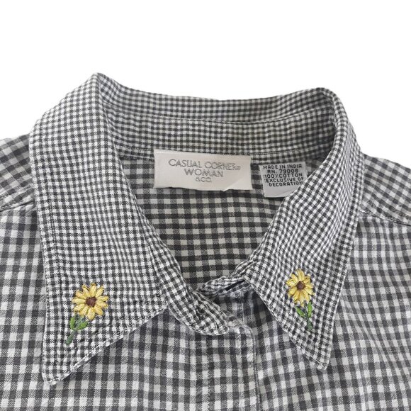 Casual Corner Gingham Embroidered Floral Picture Frame Button-Up Top 1X - Picture 2 of 7